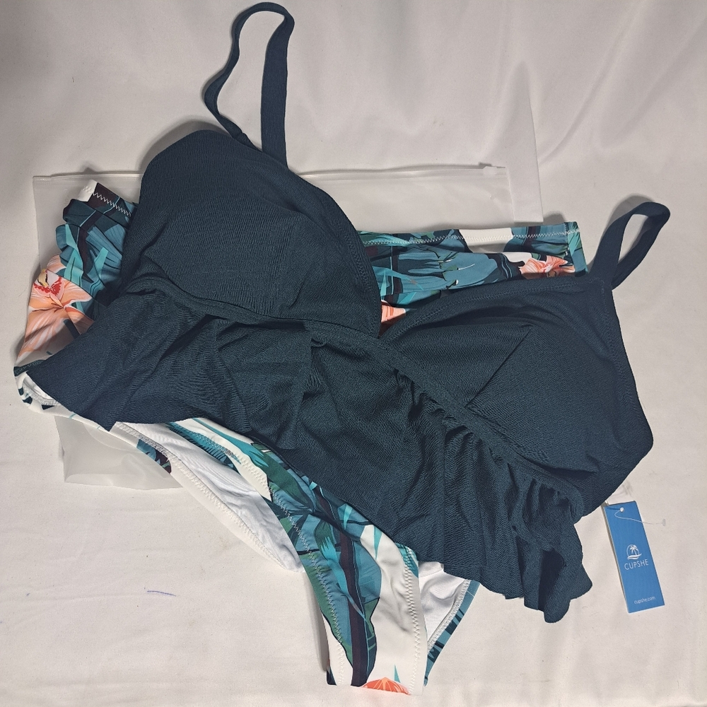 NEW Cupshe Womens Green Floral Ruffle Bikini 2 pc High Rise 2XL Adjustable - Picture 2 of 7